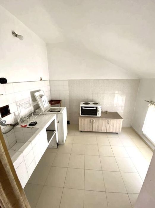 Дава се под наем Тристаен апартамент в Пловдив, Кючук Париж - 81 кв.м за 325 € - Снимка #5