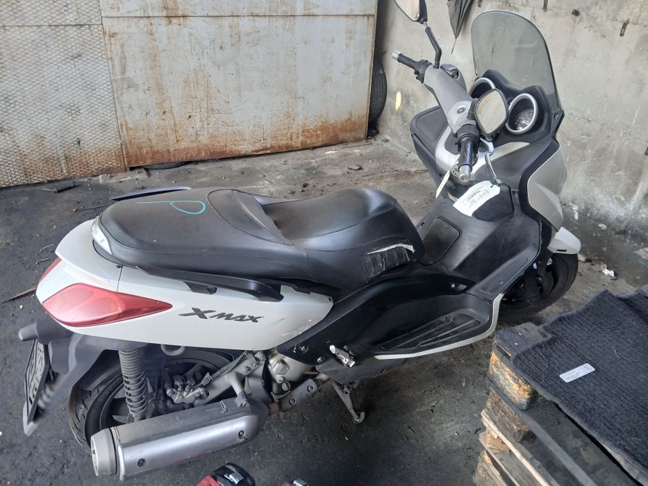 Yamaha X-Max 2013