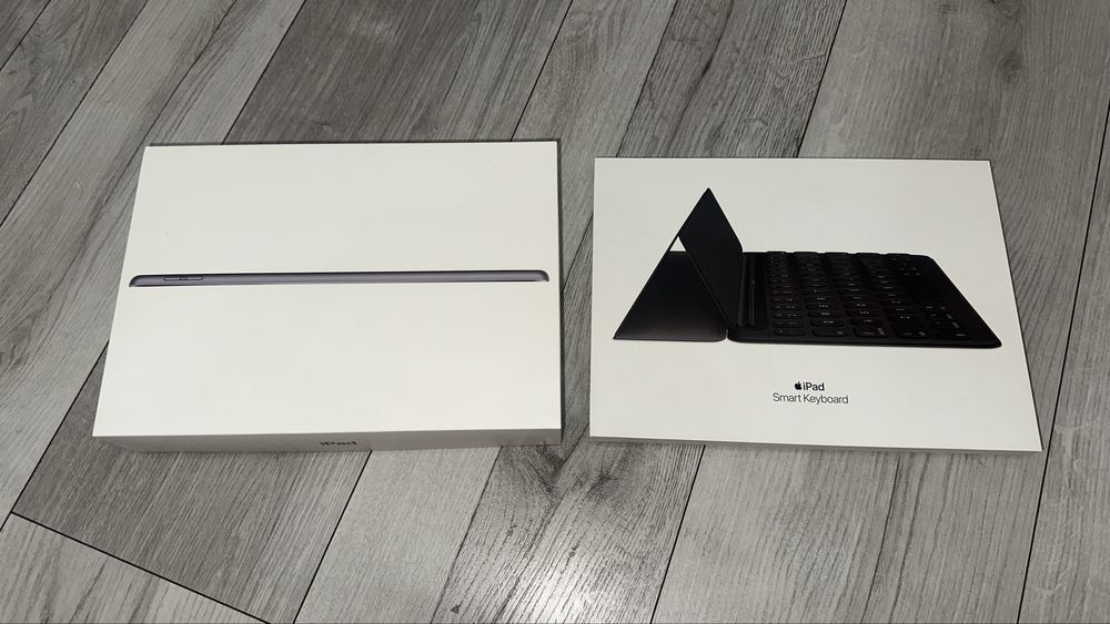 Ipad (9th Generation) WI-FI + Smart keyboard