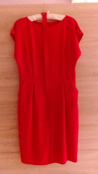 Дамска рокля червена