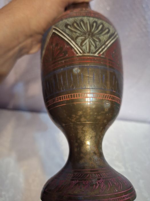 Vaza vintage 35,5 cm Alama gravata și emailata -India (model deosebit)