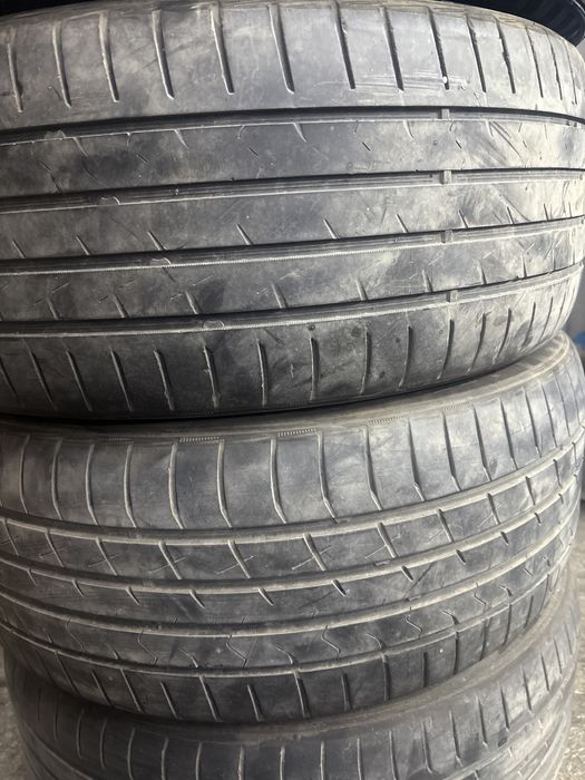 продам резину стояла камри 70