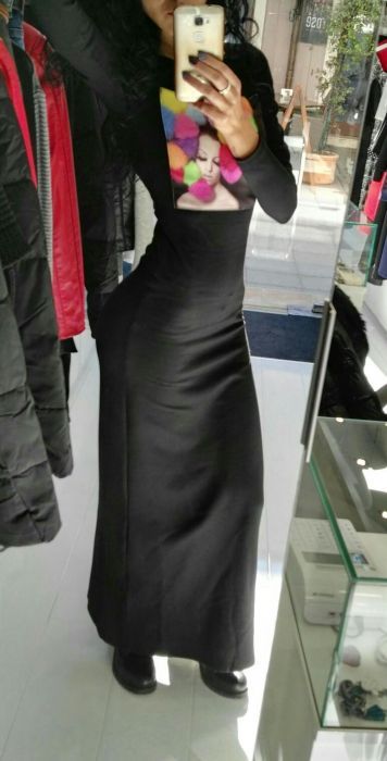 Дизайнерска рокля по тялото