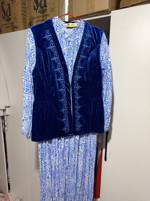 Көйлек жилеткасымен