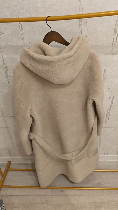 Верхняя женская одежда