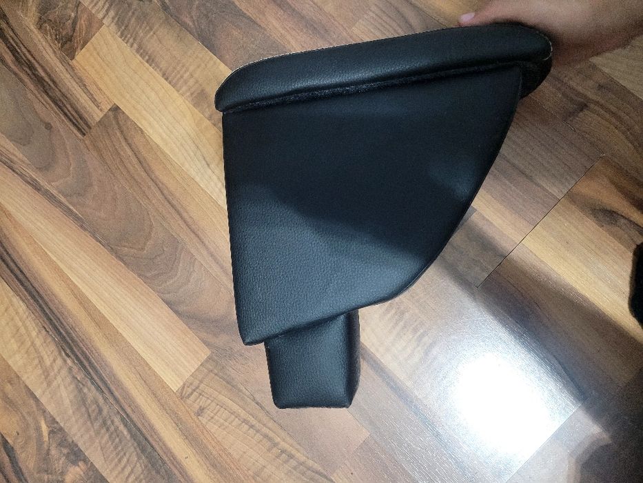 подлокотник для шевроле кобальт