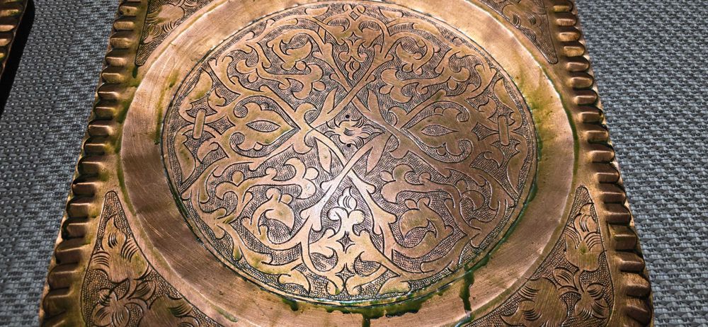 Масивни Арабска, медни кована чинии, 1960г, 2.4кг