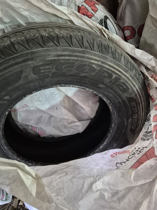 Продам б/у шины 4 шт