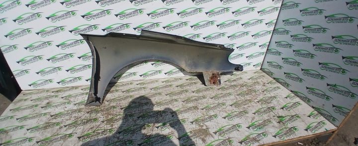 Aripa fata stanga Renault Laguna prima generatie (facelift)