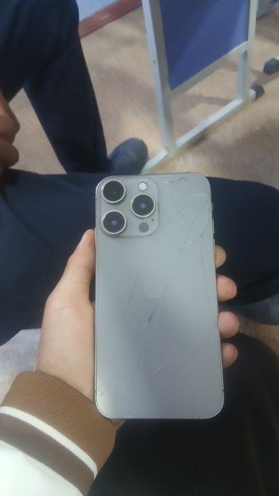 Iphone xr 15 pro korpus quyilgan 128 gb 78 yomkis
