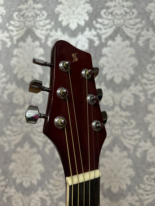 Продам Гитару Stagg