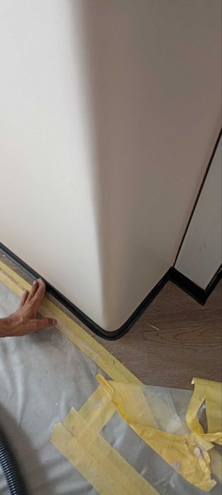 Плинтус и установка плинтусов
