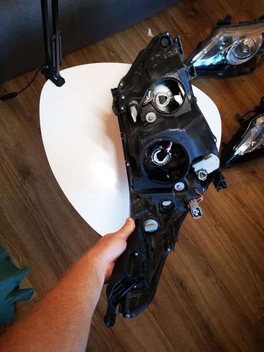 Far stânga Toyota avensis t27 2011/2012/2013/2014 halogen