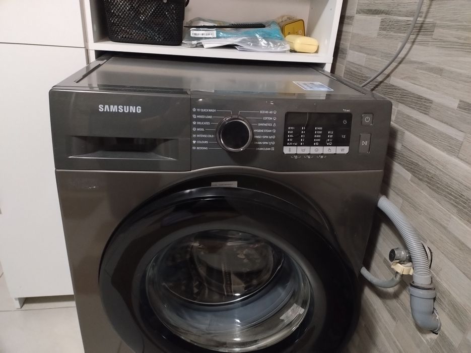 Mașina spălat rufe în garanție