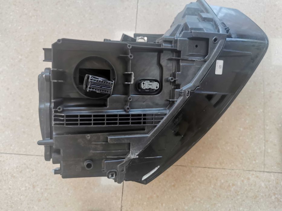 Ауди Audi ку3 Q3 Bi LED фар със завиване
