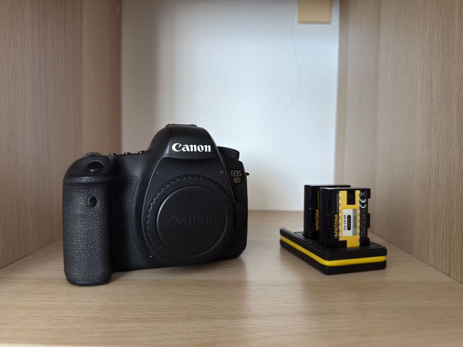 Camera foto DSLR Canon EOS 6D
