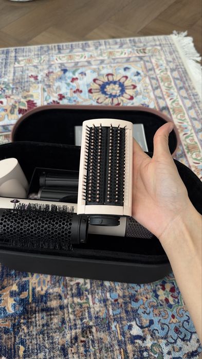 Продам оригинальный Dyson Airwrap