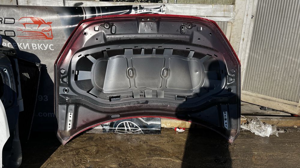 Audi Q4 E-Tron преден капак