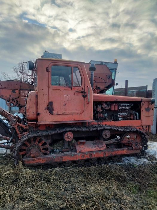 Продам трактор Т-4 алтаец