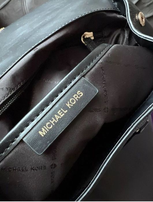 Раница  черна кожена Michael Kors