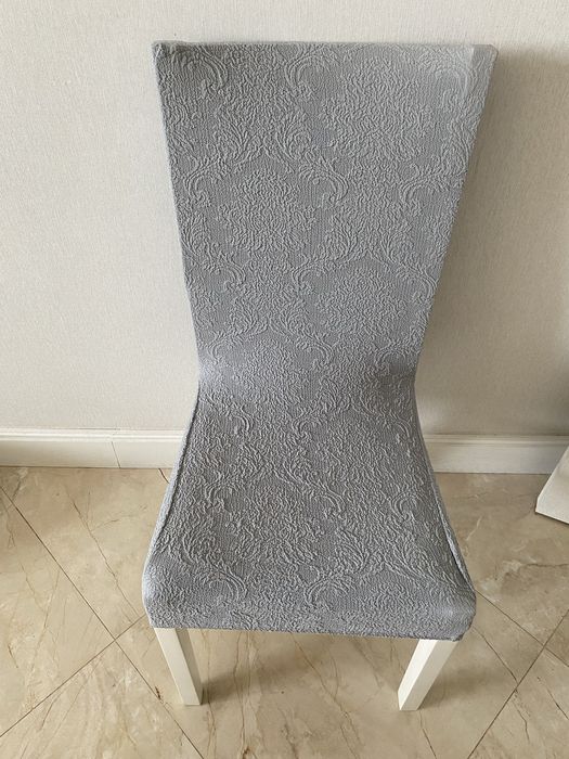 Стульчики деревянные и Стол с ним