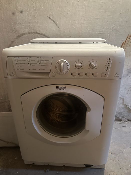 Пералня Ariston Hotpoint