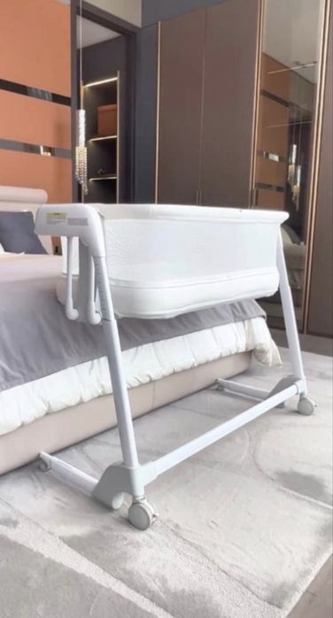 Продам детскую Кроватку манеж