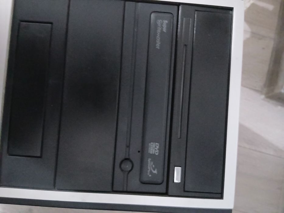 Calculator si tastatura de vinzare