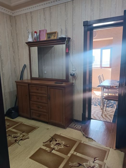 Kvartira sotiladi 2 xona