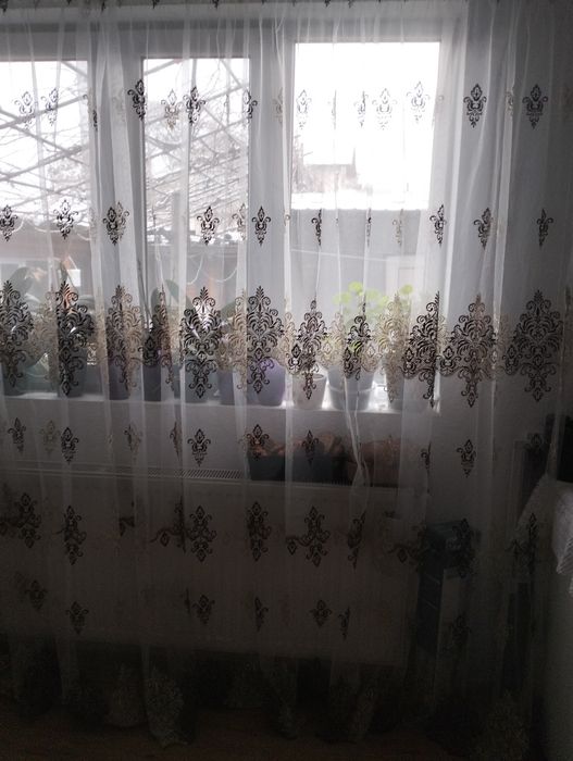Perdea noua gata cusuta cu rejansa 6 m lungime pe 2 30 inaltime