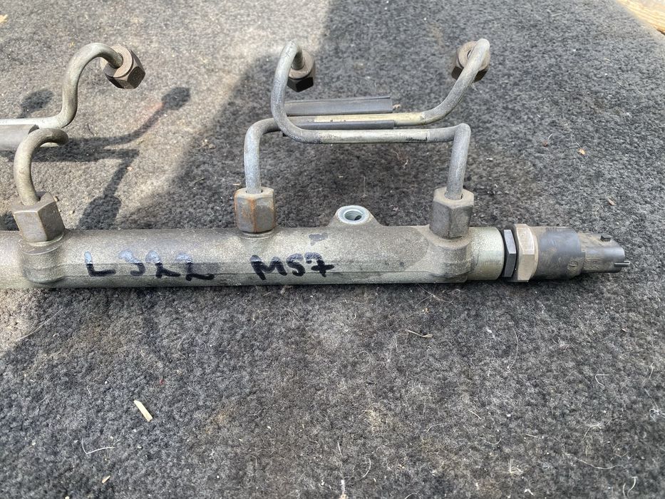 Горивна рейка със сензор Range Rover L322 3.0d M57