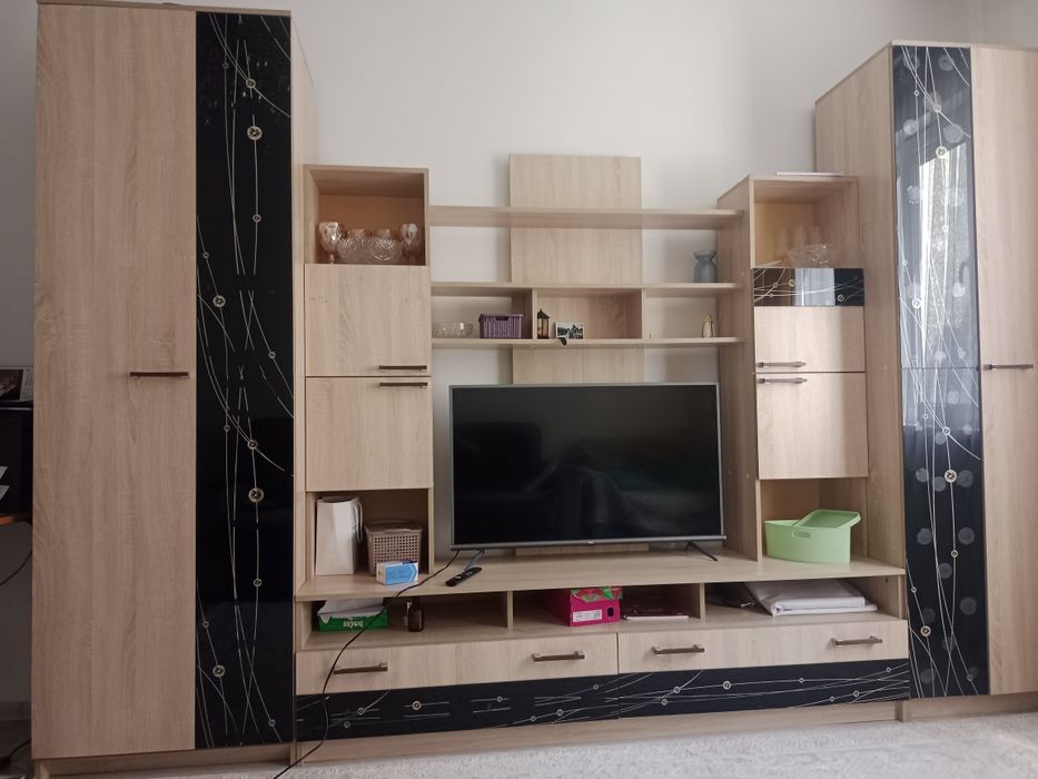 Стенка в гостиную,продам