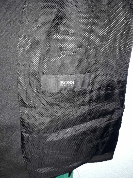 Офицялно елече Hugo Boss woven in Italy