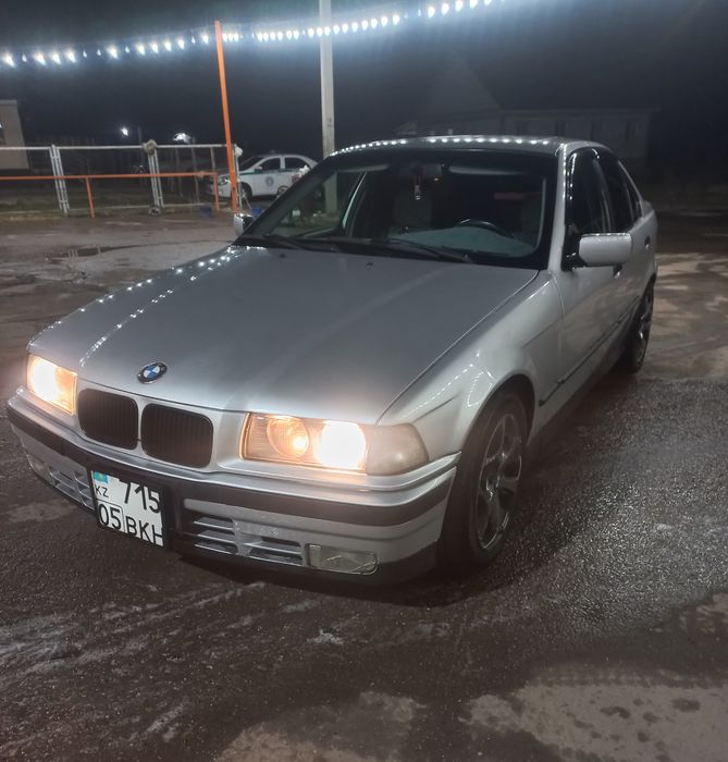 Продам машину BMW