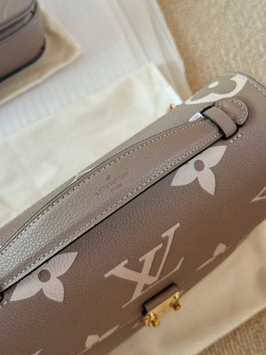 Geanta de mana dama Louis Vuitton 0130.64