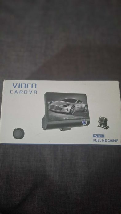 Видеорегистратор FULL HD 1080P с 3 камери, дисплей 4 инча