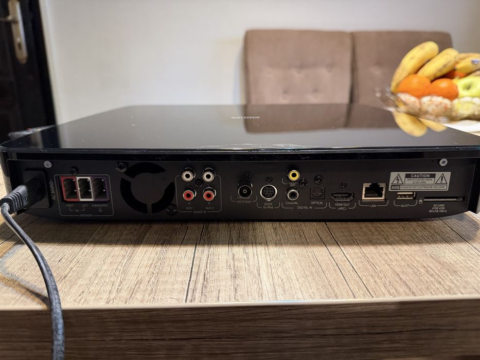 Receiver Philips HTS4282/12 + subwooofer Philips HTS7200/12