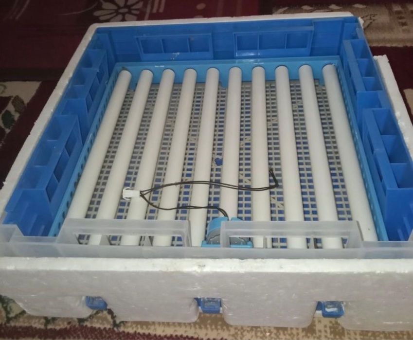 Продам инкубатор для яиц