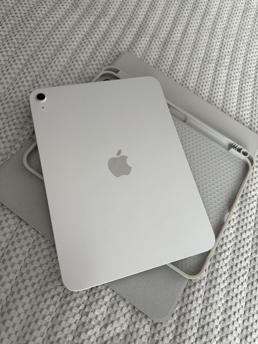 Планшет Apple iPad A16