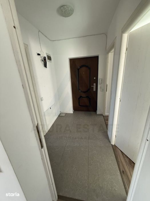 Apartament 2 camere parter 2 locuri parcare Calea Cisnadiei