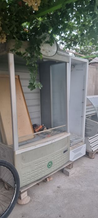 Холодильник. В рабочем состоянии.