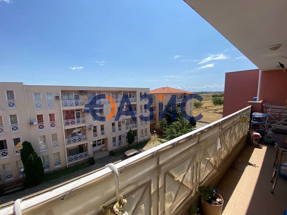 Продава се Едностаен апартамент в к.к. Слънчев бряг - 39 кв.м за 634 €/кв.м - Снимка #8