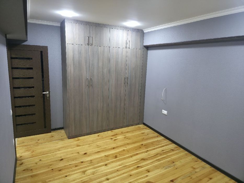 Квартира на Ц4- 5 школа 4/2/4 общ пл 90м Евро с обстановкой