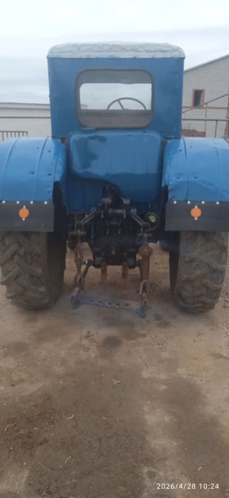 Продам трактор срочно