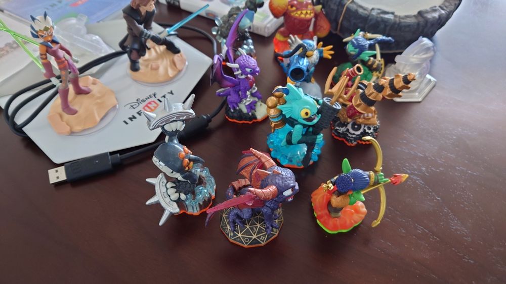 [ PS3 Kids > Мега Комплект SKYLANDERS / Infinity за PlayStation 3