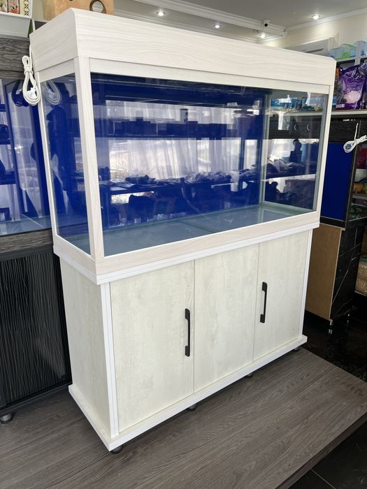Аквариум с тумбой от 300л