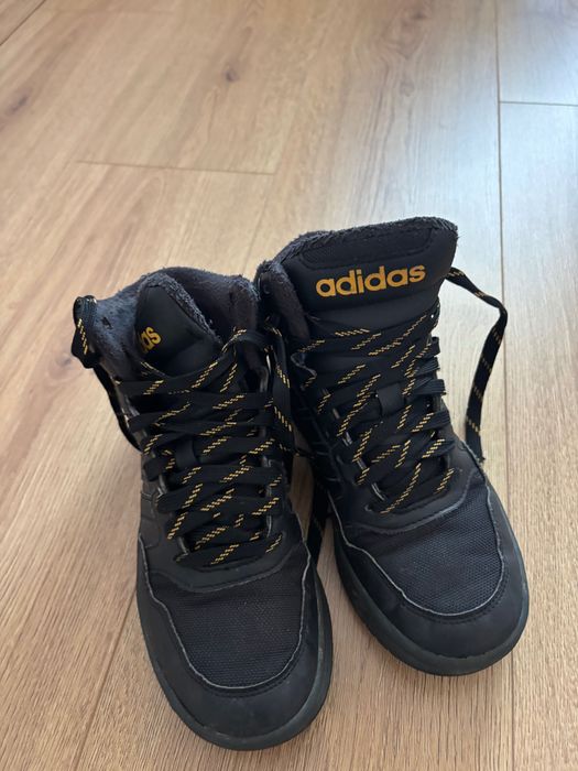 Спортни обувки Addidas 34