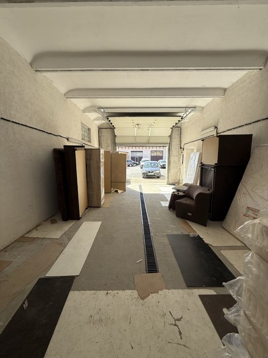 Inchiriez Spatiu Comercial/Garaj/Depozit 70 MP Codlea,Central