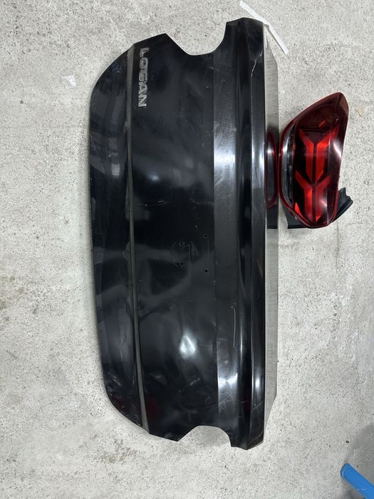 Hayon dacia logan 3.