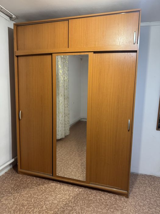 Срочно продаем спальный гарнитур